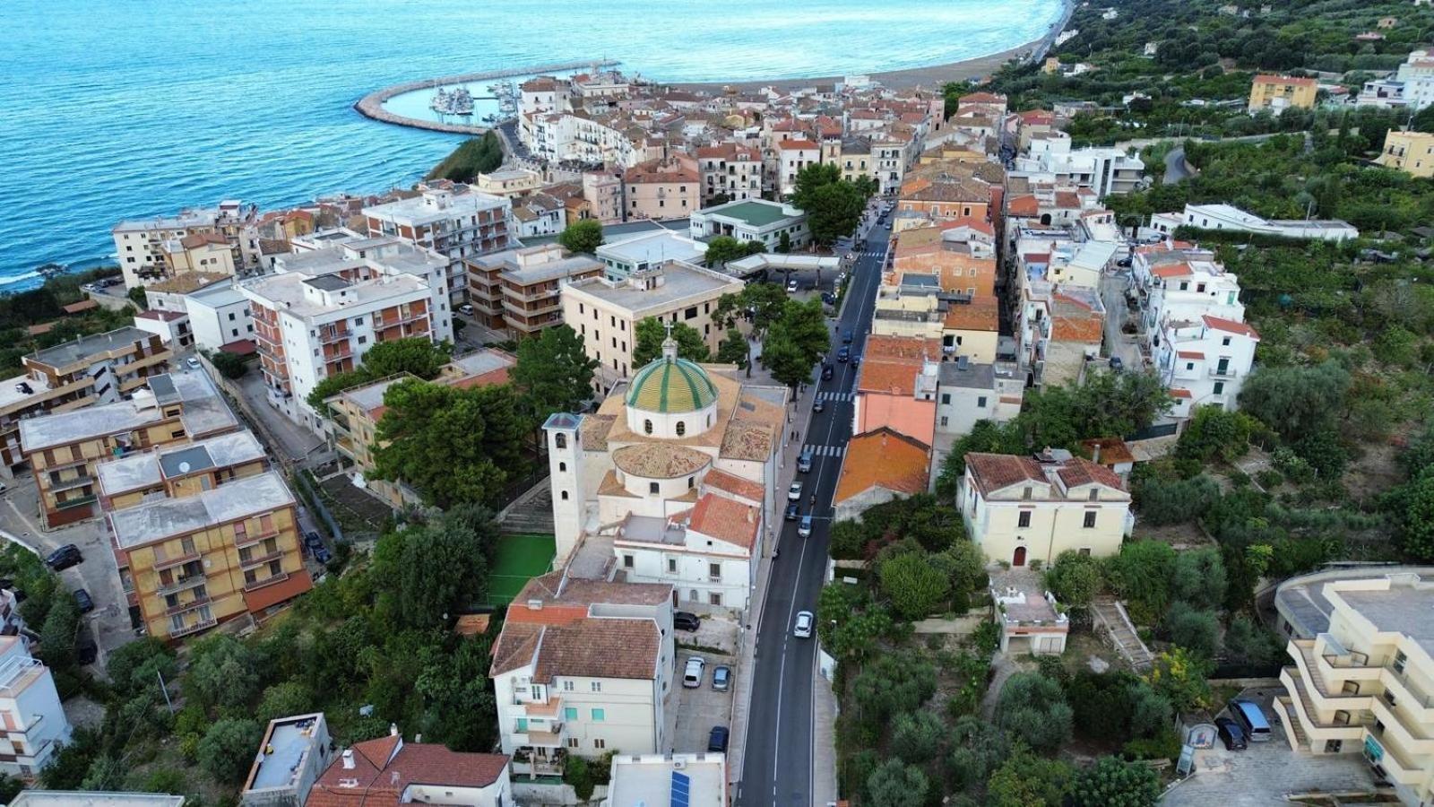 Viola Club Village & Camping Foce Varano Bagian luar foto